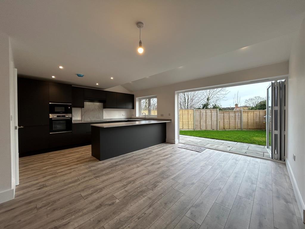 Open plan living/dining area