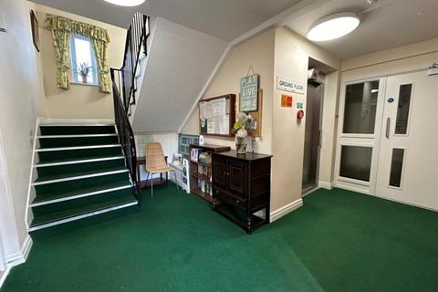 2 bedroom flat for sale - Oak Yard, Halstead CO9