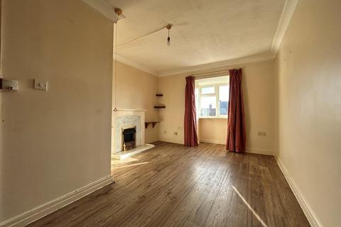 2 bedroom flat for sale, Oak Yard, Halstead CO9