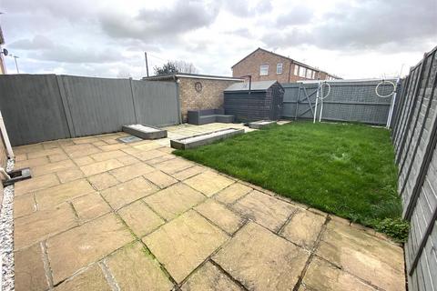 20 Azalea Walk, Burbage, Hinckley, LE10 2SR
