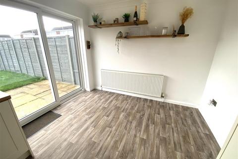 20 Azalea Walk, Burbage, Hinckley, LE10 2SR