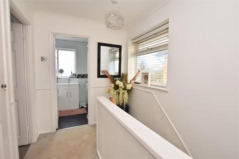 9 Woolards Way, South Woodham Ferrers, Chelmsford, CM3 5NW