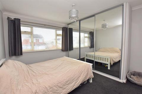 9 Woolards Way, South Woodham Ferrers, Chelmsford, CM3 5NW