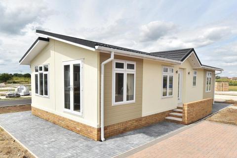 2 bedroom mobile home for sale, Havenwood, Arundel