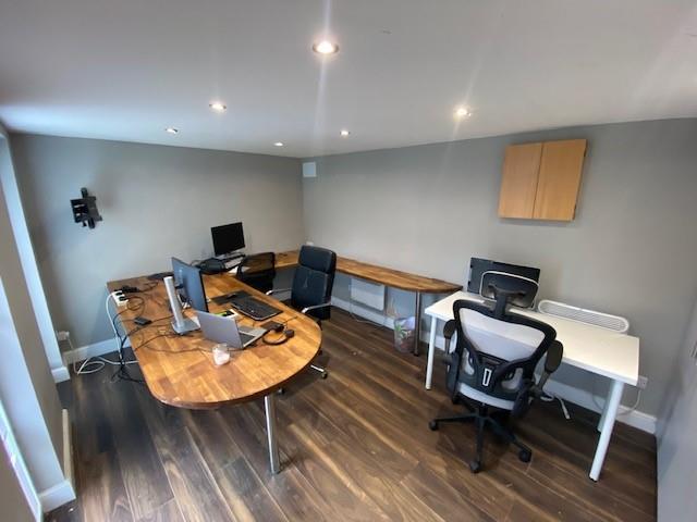 Garden Office Room