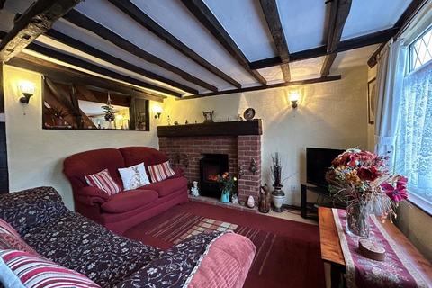 2 bedroom cottage for sale, Colchester Road, Halstead CO9