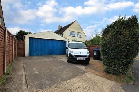 59 Cecil Crescent, Hatfield, AL10 0HG