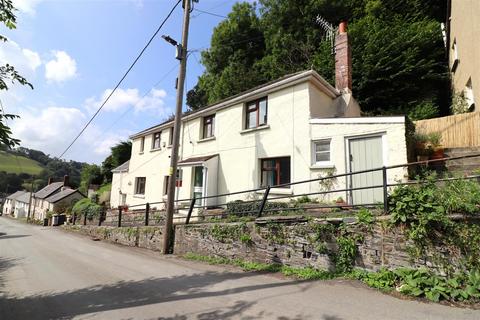 4 bedroom detached house for sale, Station Hill, Swimbridge, Barnstaple