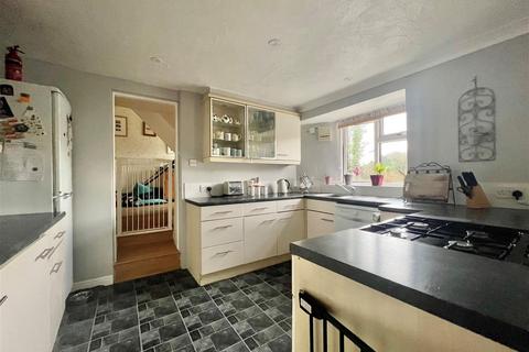 4 bedroom detached house for sale, Station Hill, Swimbridge, Barnstaple