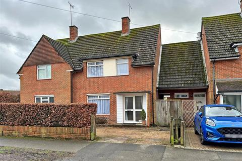 2 Brandsland, Reigate, RH2 7PB