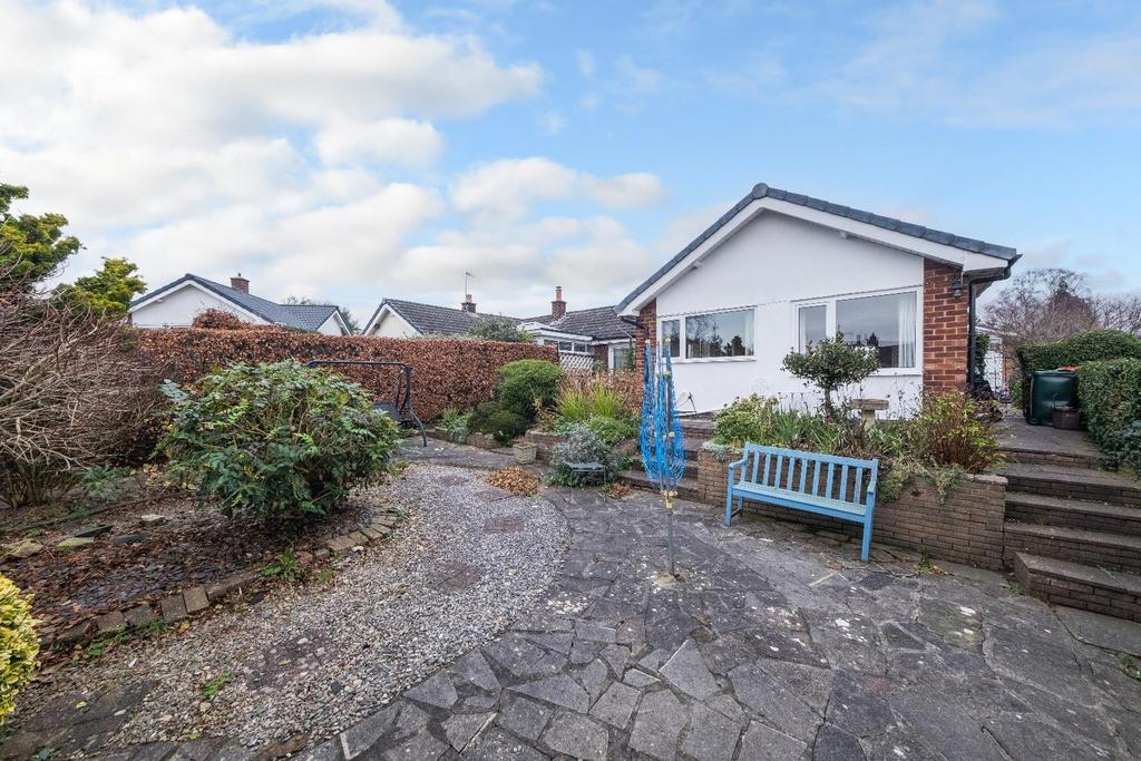 Hockenhull Crescent, Tarvin 3 bed semidetached bungalow for sale £