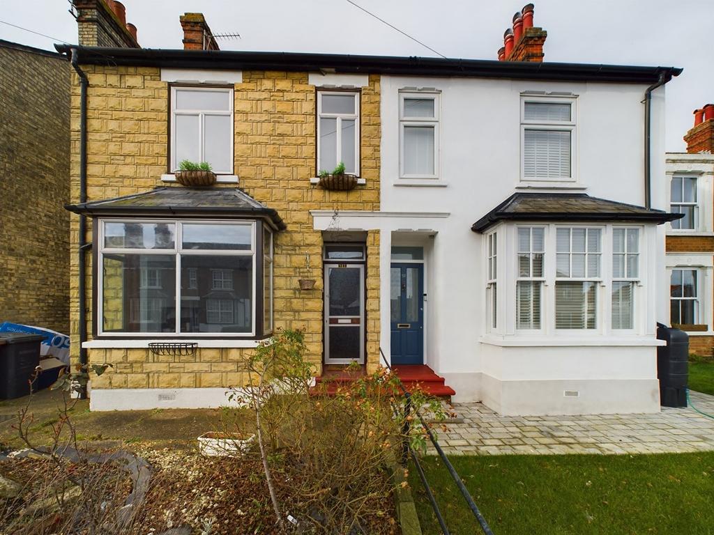 Ickleford Road, Hitchin, SG5 3 bed semidetached house for sale £575,000