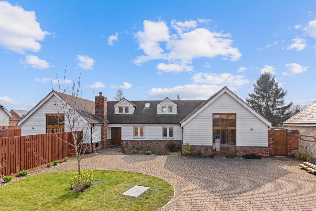 Royal Oak Lane, Pirton, Hitchin, SG5 4 bed detached house for sale £