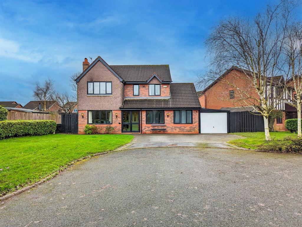Woodstock Close, Leigh 4 bed detached house for sale £519,995
