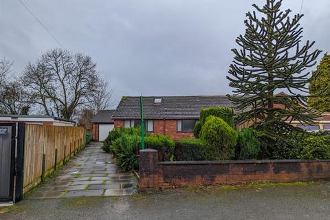 2 bedroom semi-detached bungalow for sale, Leigh End, Glazebury, Warrington