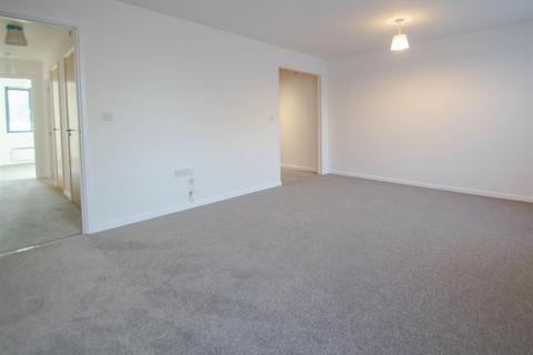 2 bedroom flat for sale, Cavendish House, Haverhill CB9