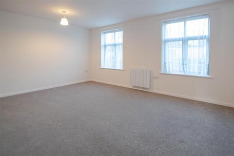 2 bedroom flat for sale, Cavendish House, Haverhill CB9