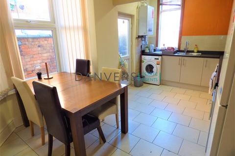 4 bedroom detached house to rent, Equity Road, Leicester LE3