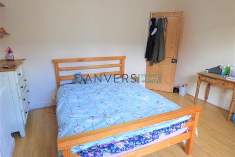 3 bedroom terraced house to rent, Jarrom Street, Leicester LE2