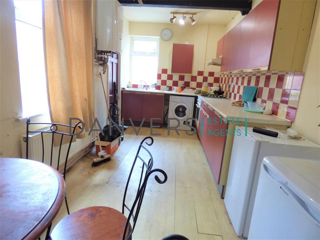 Luther Street, Leicester LE3 4 bed terraced house £1,213 pcm (£280 pw)
