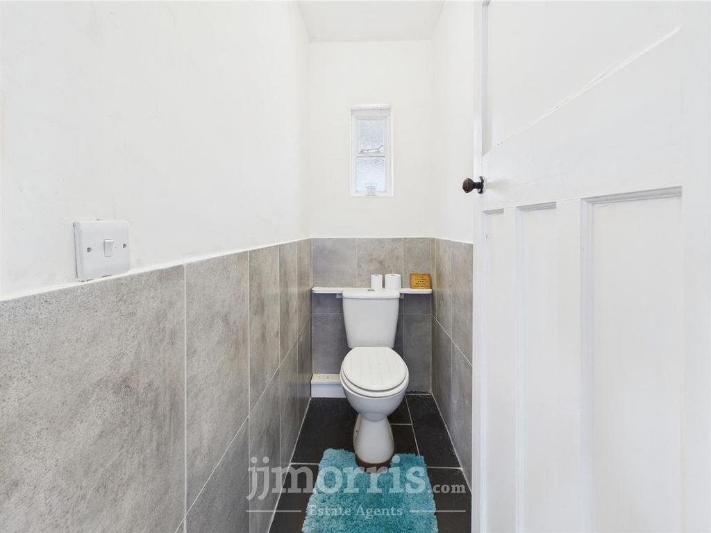 Separate WC