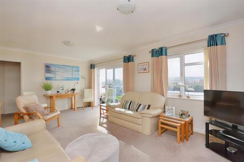 2 bedroom flat for sale, Blackwater Road, Eastbourne