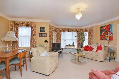 2 bedroom flat for sale, Granville Road, Eastbourne