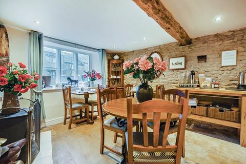 4 bedroom cottage for sale, Sheep Street, Stow on the Wold, Cheltenham, GL54