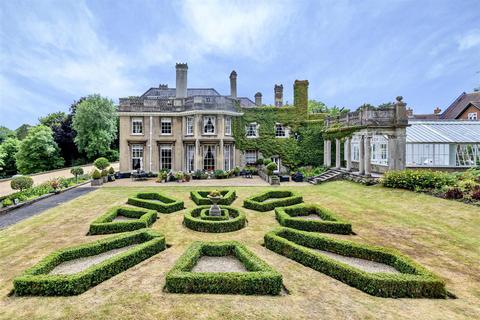 2 bedroom apartment for sale, St. Leonards Street, West Malling ME19