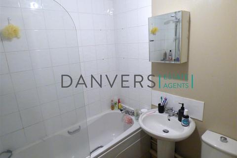 undefined, Blackthorn Drive, Leicester LE4