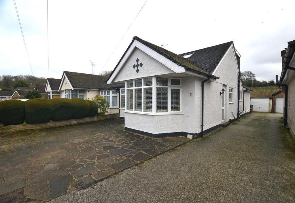 Links Way, Croxley Green 4 bed semidetached bungalow for sale £699,995