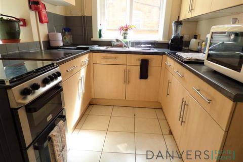 6 bedroom terraced house to rent - Brazil Street, Leicester LE2
