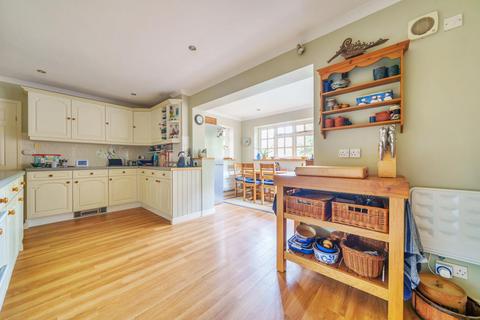 4 bedroom detached house for sale, Cossington Road, Chatham ME5