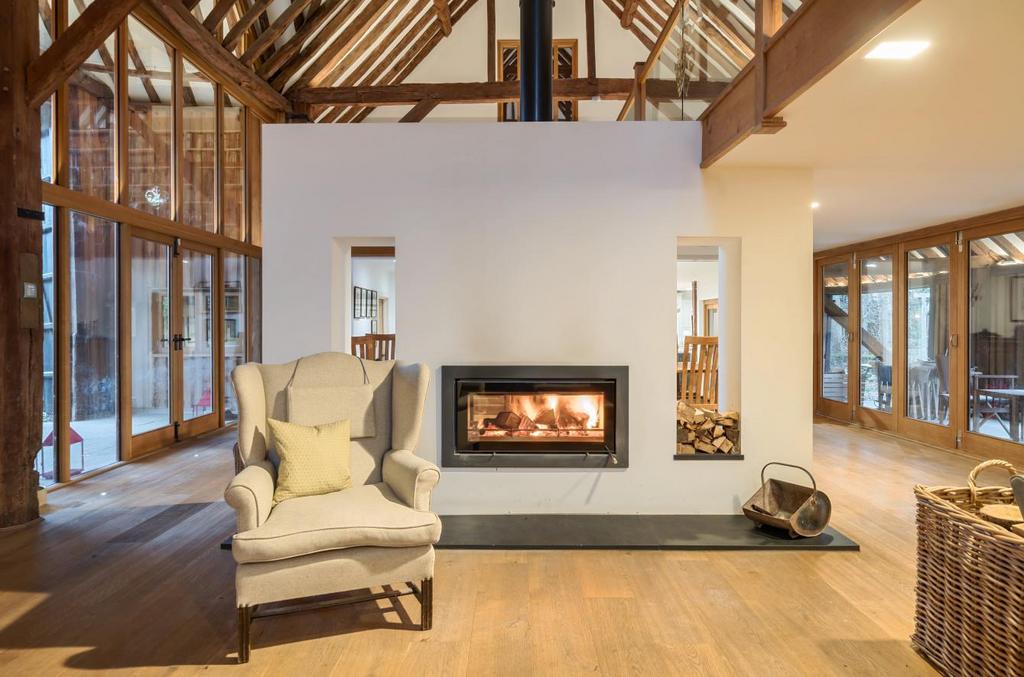 Rochester Road, Aylesford ME20 5 bed barn conversion for sale £1,550,000