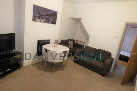 4 bedroom terraced house to rent, Newport Street, Leicester LE3