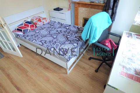4 bedroom terraced house to rent, Rydal Street, Leicester LE2