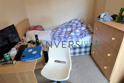 3 bedroom terraced house to rent - Grasmere Street, Leicester LE2