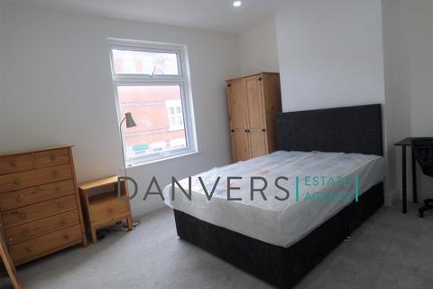 3 bedroom terraced house to rent, Rivers Street, Leicester LE3