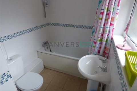 4 bedroom terraced house to rent, Noel Street, Leicester LE3