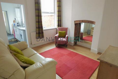 4 bedroom terraced house to rent, Jarrom Street, Leicester LE2