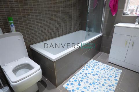 4 bedroom terraced house to rent, Rydal Street, Leicester LE2