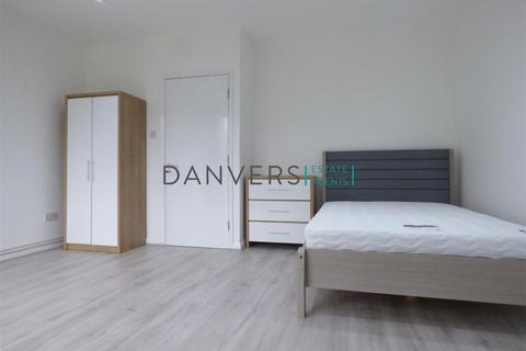 3 bedroom house share to rent, Western Boulevard, Leicester LE2