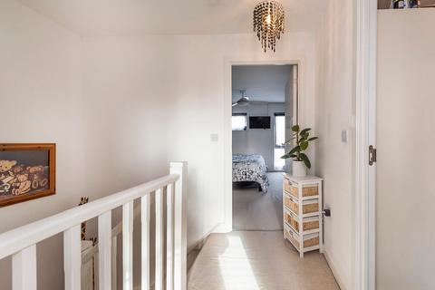 31 Cameron Drive, Dartford, DA1 5GN