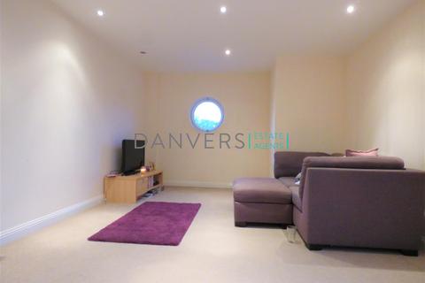 2 bedroom apartment to rent, Watkin Road, Leicester LE2