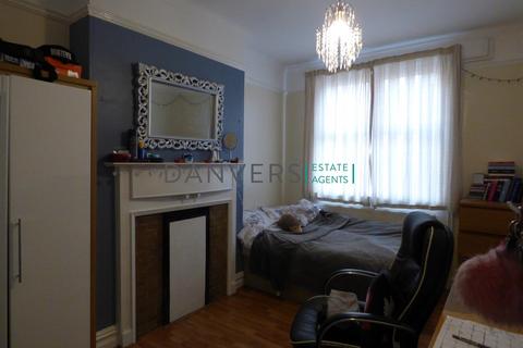 undefined, Imperial Avenue, Leicester LE3