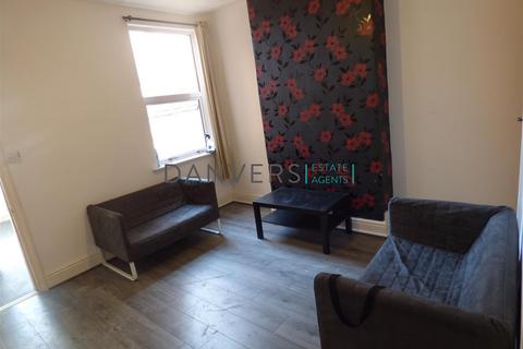 3 bedroom terraced house to rent, Browning Street, Leicester LE3