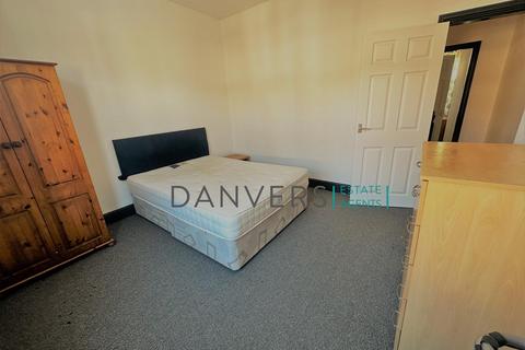 3 bedroom terraced house to rent, Rydal Street, Leicester LE2