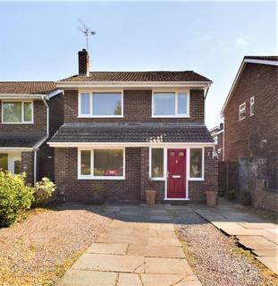 4 bedroom detached house for sale - Yarwood Drive, Wrexham
