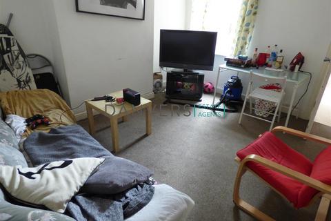4 bedroom terraced house to rent, Rydal Street, Leicester LE2