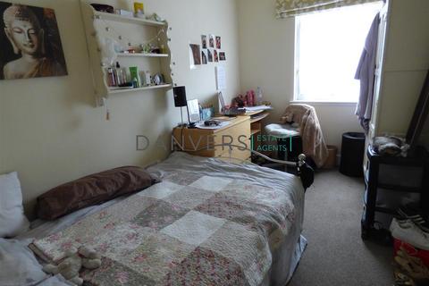 4 bedroom terraced house to rent, Rydal Street, Leicester LE2